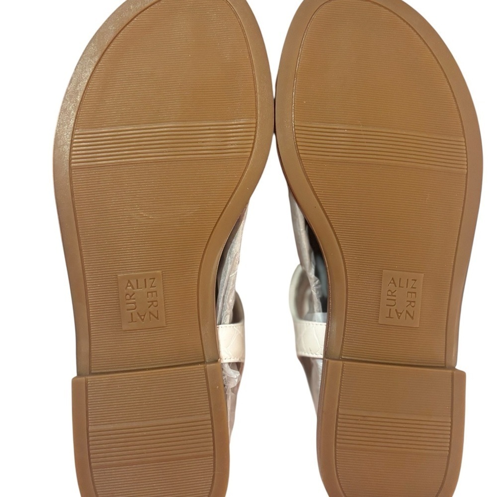 NWT Naturalizer White Leather Sandals Size 10 Wide - Picture 8 of 8